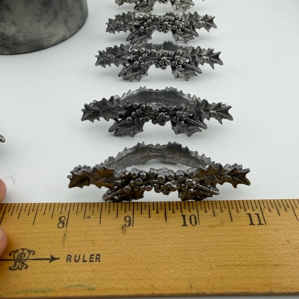Metzke Vintage Pewter Napkin Rings Set 6 Holly Berry Christmas 1990 USA